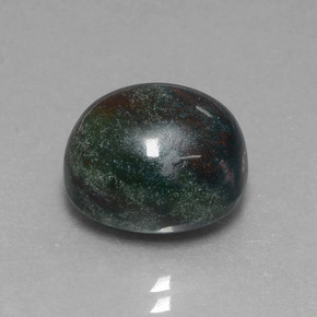 8.25カラットの天然斑点のある緑ブラッドストーン（12.4×10.8 mm・オーバルカット）