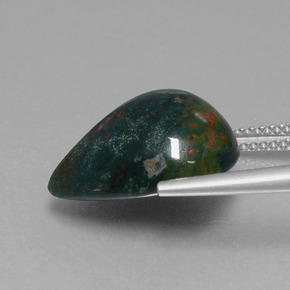 9.51カラットの天然斑点のある緑ブラッドストーン（16.3×13.3 mm・洋梨の形）