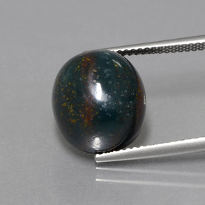 10.68カラットの天然斑点のある緑ブラッドストーン（12.8×11.6 mm・オーバルカット）