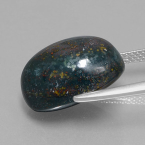 12.09カラットの天然グリーンの斑点ブラッドストーン、オーバルカット、オペーク