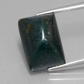 9.66カラットの天然斑点のある緑ブラッドストーン（14.7×10.1 mm・バゲット）