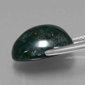 7.75カラットの天然斑点のある緑ブラッドストーン（14×10.8 mm・オーバルカット）