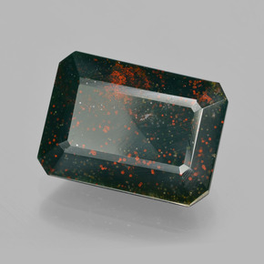 9.73カラットの天然斑点のある緑ブラッドストーン（15.6×11.3 mm・エメラルドカット）