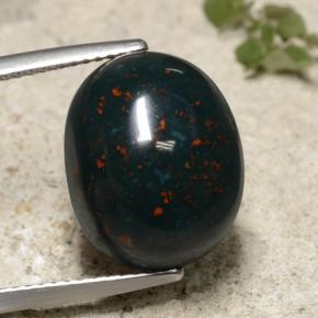 12.57カラットの天然グリーンブラッドストーン（14.8×11.8 mm・オーバルカット）