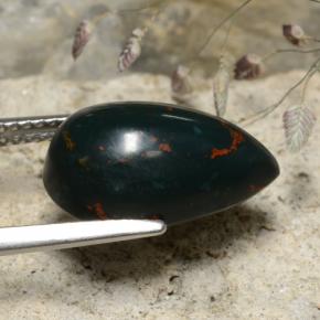 5.77カラットの天然グリーンの斑点ブラッドストーン、洋梨の形、オペーク