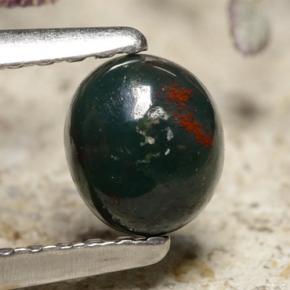 0.43カラットの天然グリーンブラッドストーン（5.3×4.6 mm・オーバルカット）