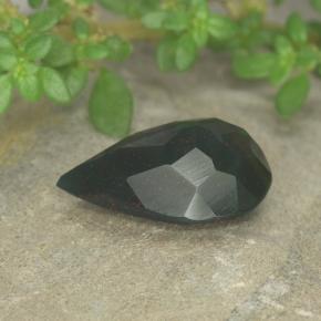 2.44カラットの天然斑点のある緑ブラッドストーン（12.1×8 mm・洋梨の形）