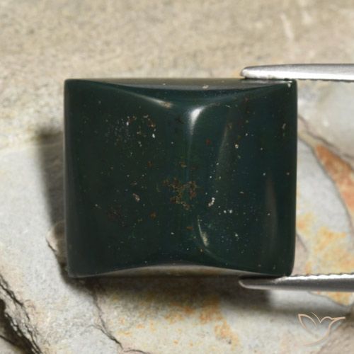 19.16ct 天然 ディープグリーン ブラッドストーン, バゲット, オペーク