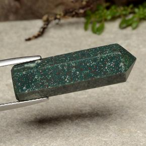 18.43カラットの天然フォレストグリーンブラッドストーン（29.2×9.2 mm・ファンシーシェイプ）