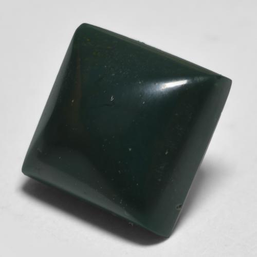 4.41カラットの天然ディープグリーンブラッドストーン（9.8×9.7 mm・四角）