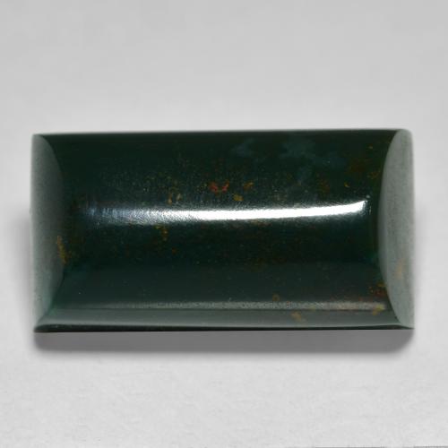 15.25カラットの天然ダークグリーンブラッドストーン（18.4×9.6 mm・バゲット）
