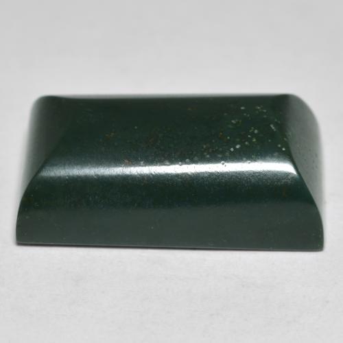 14.66カラットの天然ダークグリーンブラッドストーン（19.2×11.1 mm・バゲット）