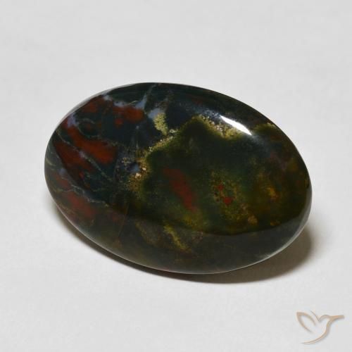 16.79カラットの天然マルチカラーブラッドストーン（26.5×18.2 mm・オーバルカット）