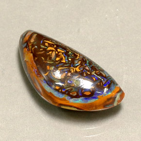 10.16カラットの天然マルチカラーボルダーオパール（21.4×10.5 mm・ファンシーシェイプ）