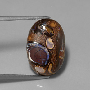 9.28カラットの天然マルチカラーボルダーオパール（18.8×12.6 mm・オーバルカット）