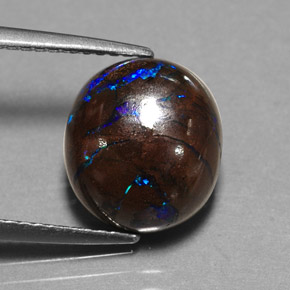 5.30カラットの天然マルチカラーボルダーオパール（10.4×9.7 mm・オーバルカット）