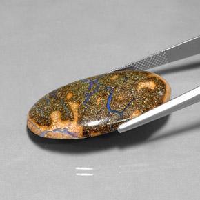 30.86カラットの天然マルチカラーボルダーオパール（34.9×22.1 mm・オーバルカット）