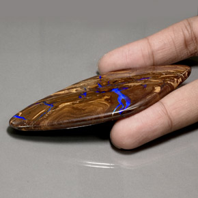 206.20カラットの天然マルチカラーボルダーオパール（87.4×42.4 mm・ファンシーシェイプ）