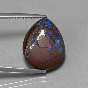 10.37カラットの天然マルチカラーボルダーオパール（16.6×13.4 mm・洋梨の形）