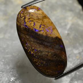 17.33カラットの天然マルチカラーボルダーオパール（28.8×14.7 mm・オーバルカット）