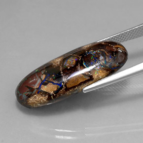 19.54カラットの天然マルチカラーボルダーオパール（29.3×13.2 mm・オーバルカット）