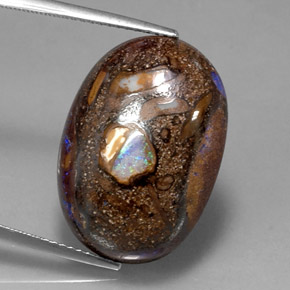 20.82カラットの天然マルチカラーボルダーオパール（22.2×15.7 mm・オーバルカット）