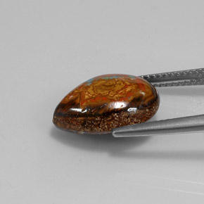 6.43カラットの天然マルチカラーボルダーオパール（15×12.1 mm・洋梨の形）