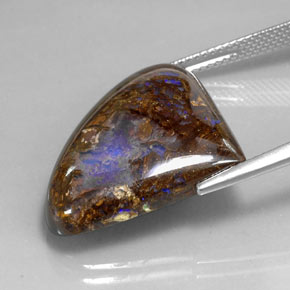22.51カラットの天然マルチカラーボルダーオパール（26.5×19.6 mm・洋梨の形）