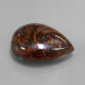 16.89カラットの天然マルチカラーボルダーオパール（20.7×14.8 mm・洋梨の形）