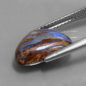 3.78カラットの天然マルチカラーボルダーオパール（13.3×9.7 mm・洋梨の形）