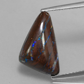 5.10カラットの天然マルチカラーボルダーオパール（16.5×10 mm・ファンシーシェイプ）