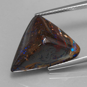 17.35カラットの天然マルチカラーボルダーオパール（20×15.4 mm・ファンシーシェイプ）
