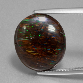 9.47カラットの天然マルチカラーボルダーオパール（16.1×14.1 mm・オーバルカット）