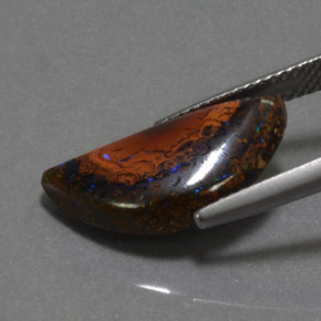 6.07カラットの天然マルチカラーボルダーオパール（18.8×9.7 mm・ファンシーシェイプ）