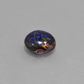 2.96カラットの天然マルチカラーボルダーオパール（9×8.3 mm・ファンシーシェイプ）