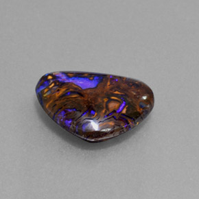 4.96カラットの天然マルチカラーボルダーオパール（14.4×11.5 mm・トリリアント）