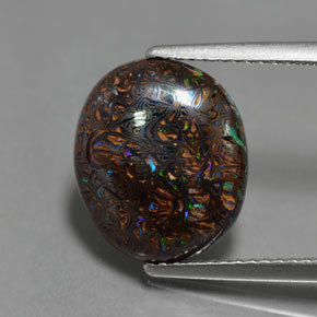 4.86カラットの天然マルチカラーボルダーオパール（13×11.1 mm・オーバルカット）