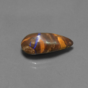 4.55カラットの天然マルチカラーボルダーオパール（16×7.6 mm・洋梨の形）