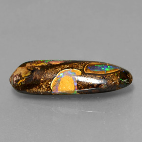 4.26カラットの天然マルチカラーボルダーオパール（18.4×6.6 mm・ファンシーシェイプ）