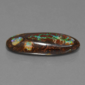 27.43カラットの天然マルチカラーボルダーオパール（35.8×12.4 mm・オーバルカット）