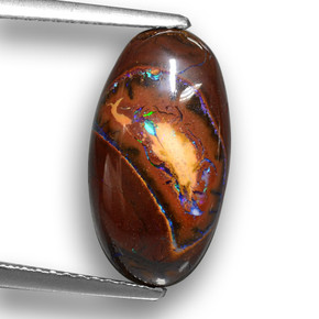 5.40カラットの天然マルチカラーボルダーオパール（15.7×8.8 mm・オーバルカット）