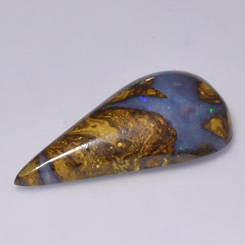 7.06カラットの天然マルチカラーボルダーオパール（22.4×11.7 mm・洋梨の形）