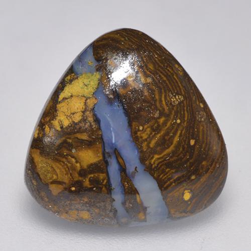8.20カラットの天然マルチカラーボルダーオパール（14.6×14.2 mm・トリリアント）