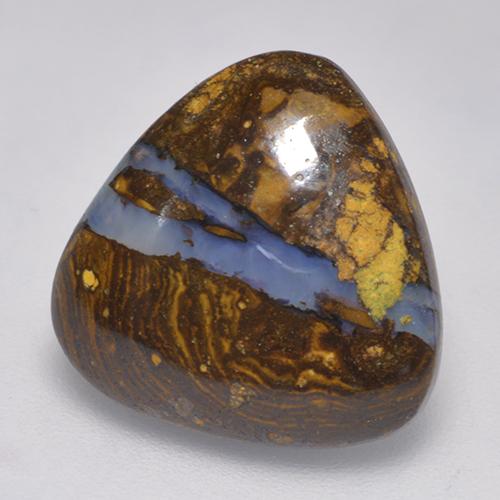 8.20カラットの天然マルチカラーボルダーオパール（14.6×14.2 mm・トリリアント）