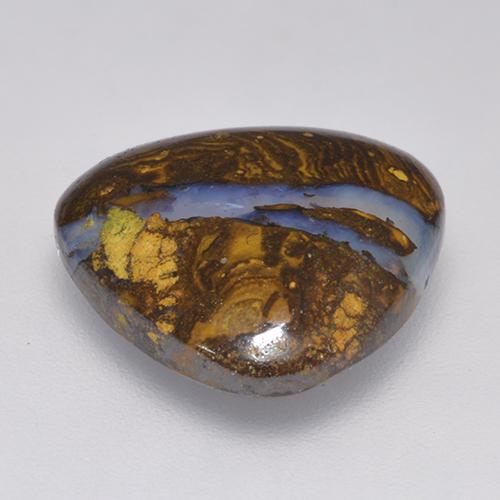 8.20カラットの天然マルチカラーボルダーオパール（14.6×14.2 mm・トリリアント）