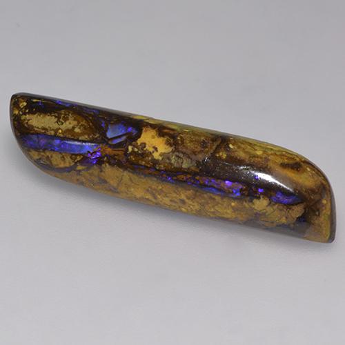 10.24カラットの天然マルチカラーボルダーオパール（31.2×7.6 mm・ファンシーシェイプ）