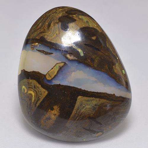 18.81カラットの天然マルチカラーボルダーオパール（23.4×19.2 mm・ファンシーシェイプ）