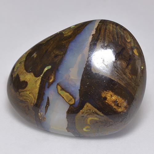 18.81カラットの天然マルチカラーボルダーオパール（23.4×19.2 mm・ファンシーシェイプ）