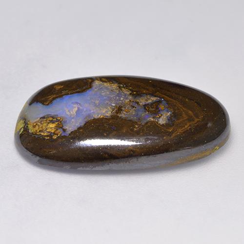15.87カラットの天然マルチカラーボルダーオパール（23.6×14.7 mm・ファンシーシェイプ）