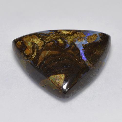 17.74カラットの天然マルチカラーボルダーオパール（20.7×20.3 mm・トリリアント）